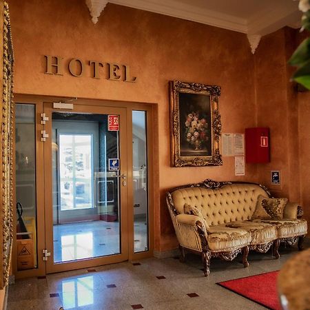 אולאבה Olawian Hotel מראה חיצוני תמונה